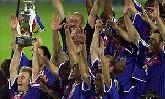 02-Jul-2000 - France-Italy - European Championship trophy presented to France